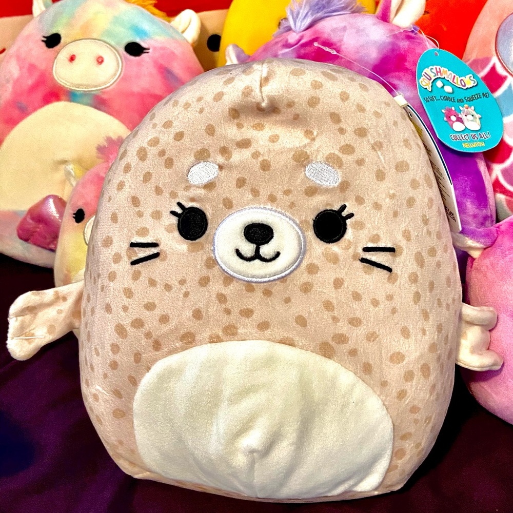 8" LILOU - Squishmallows Summer Squad Series 28
